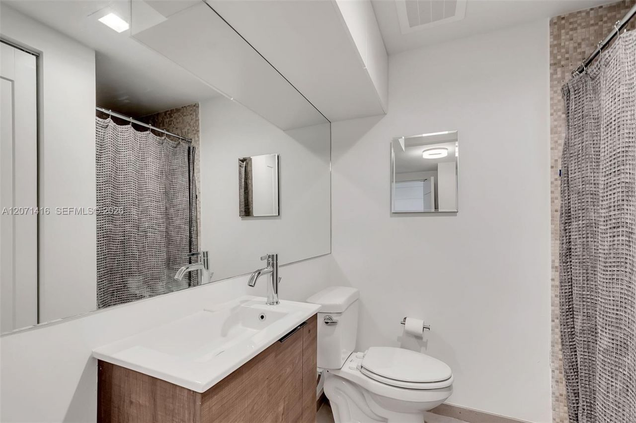 68 SE 6th St , Unit 3911, Miami, FL 33131 Photo
