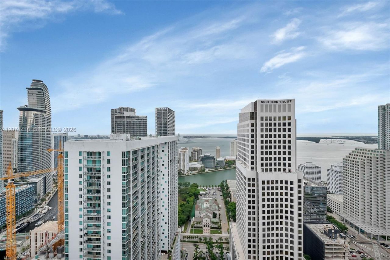 68 SE 6th St , Unit 3911, Miami, FL 33131 Photo