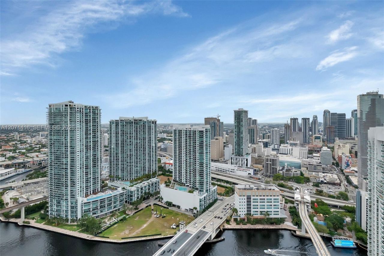 68 SE 6th St , Unit 3911, Miami, FL 33131 Photo