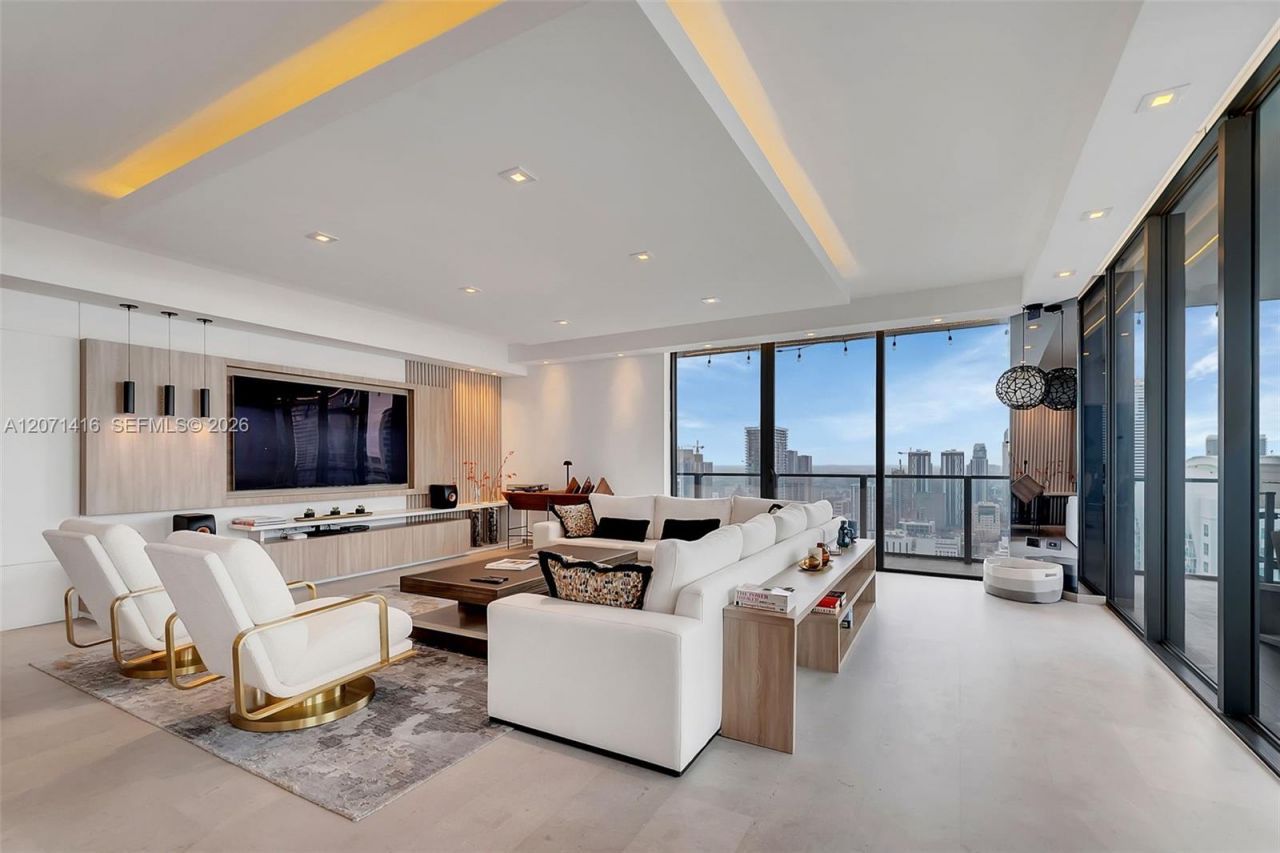 68 SE 6th St , Unit 3911, Miami, FL 33131 Photo