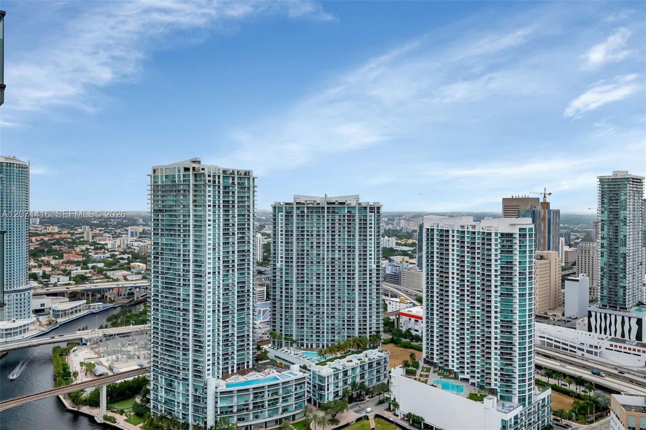 68 SE 6th St , Unit 3911, Miami, FL 33131 Photo