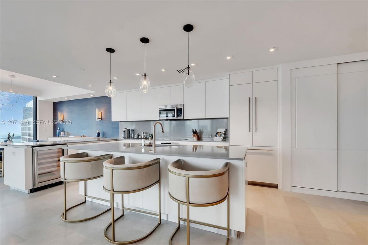 68 SE 6th St , Unit 3911, Miami, FL 33131 Photo