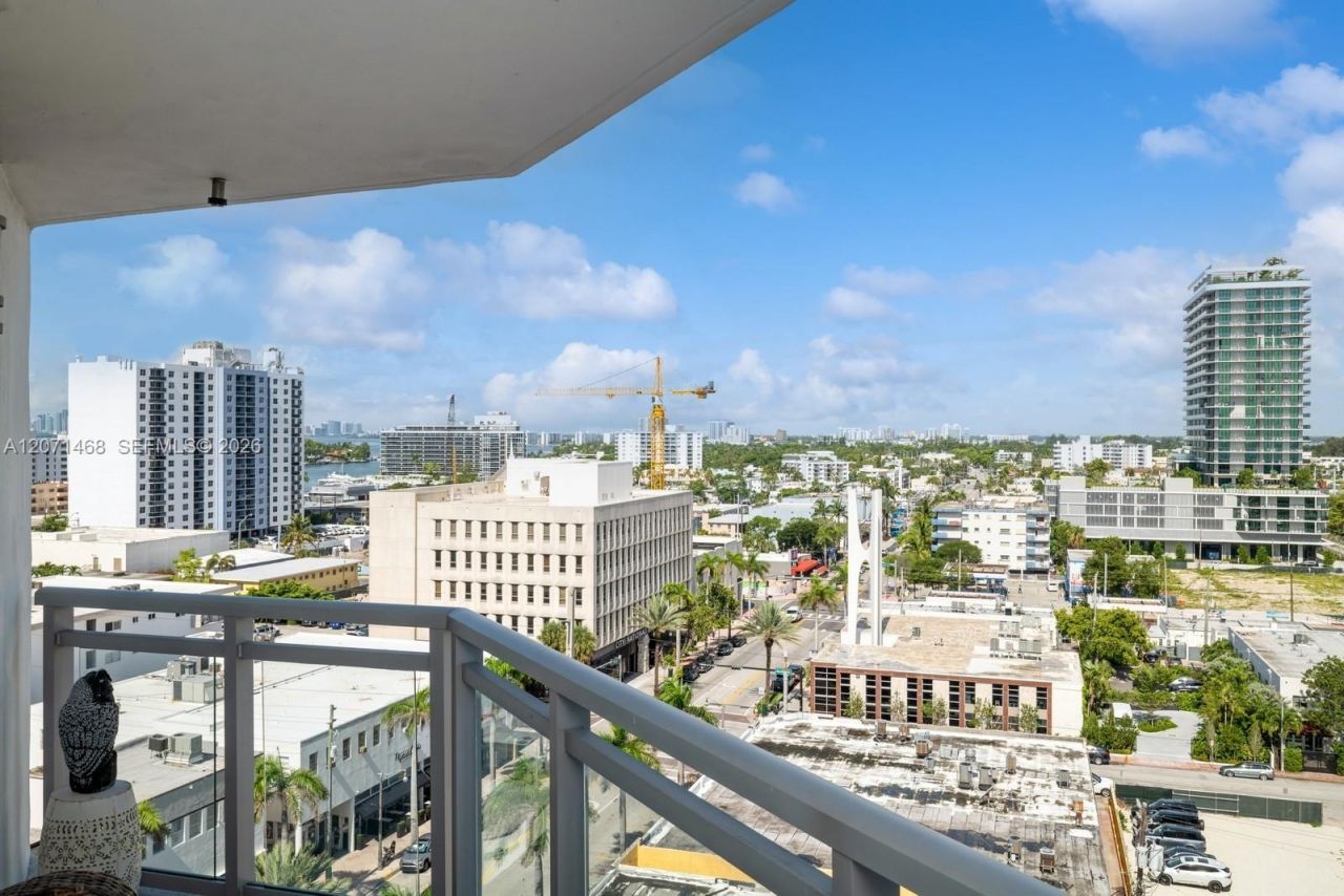 7135 Collins Ave , Unit 1125, Miami Beach, FL 33141 Photo