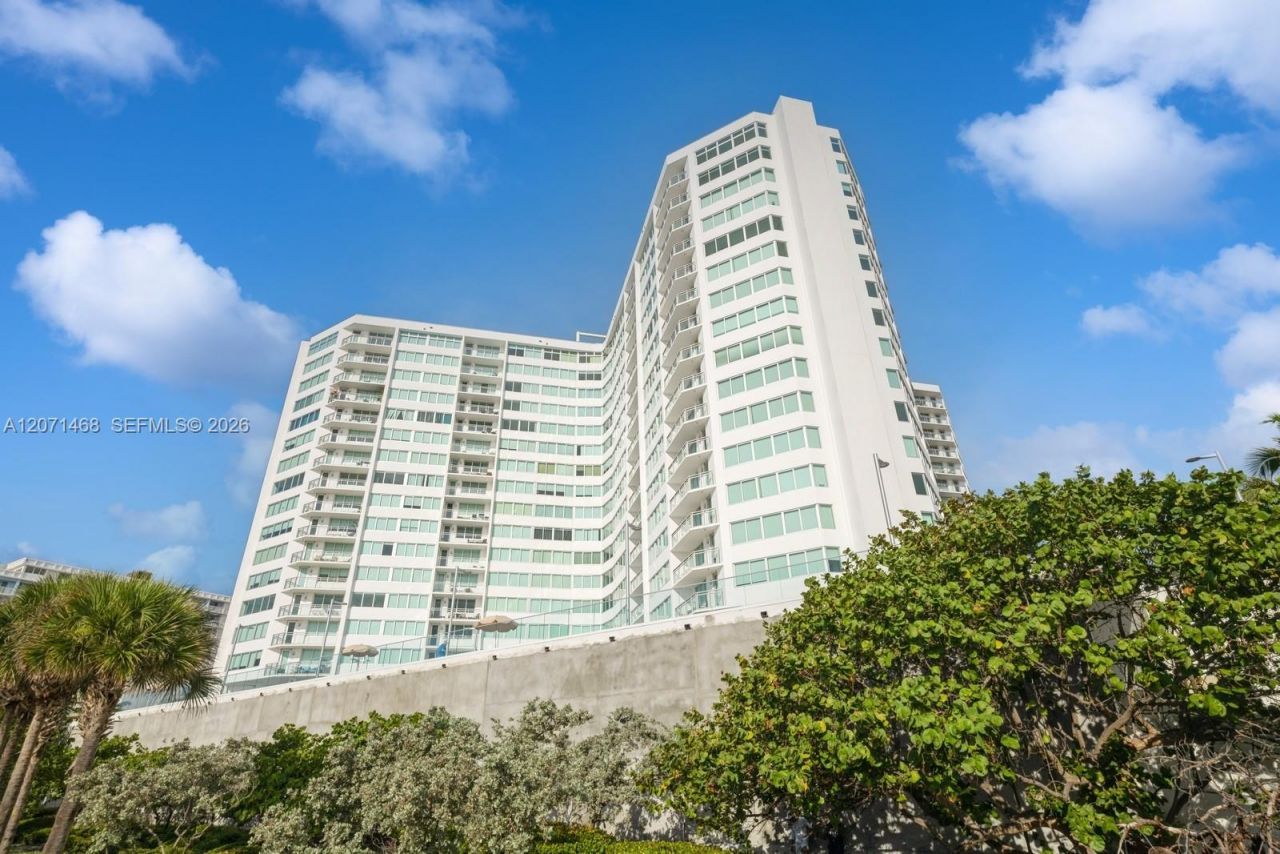 7135 Collins Ave , Unit 1125, Miami Beach, FL 33141 Photo