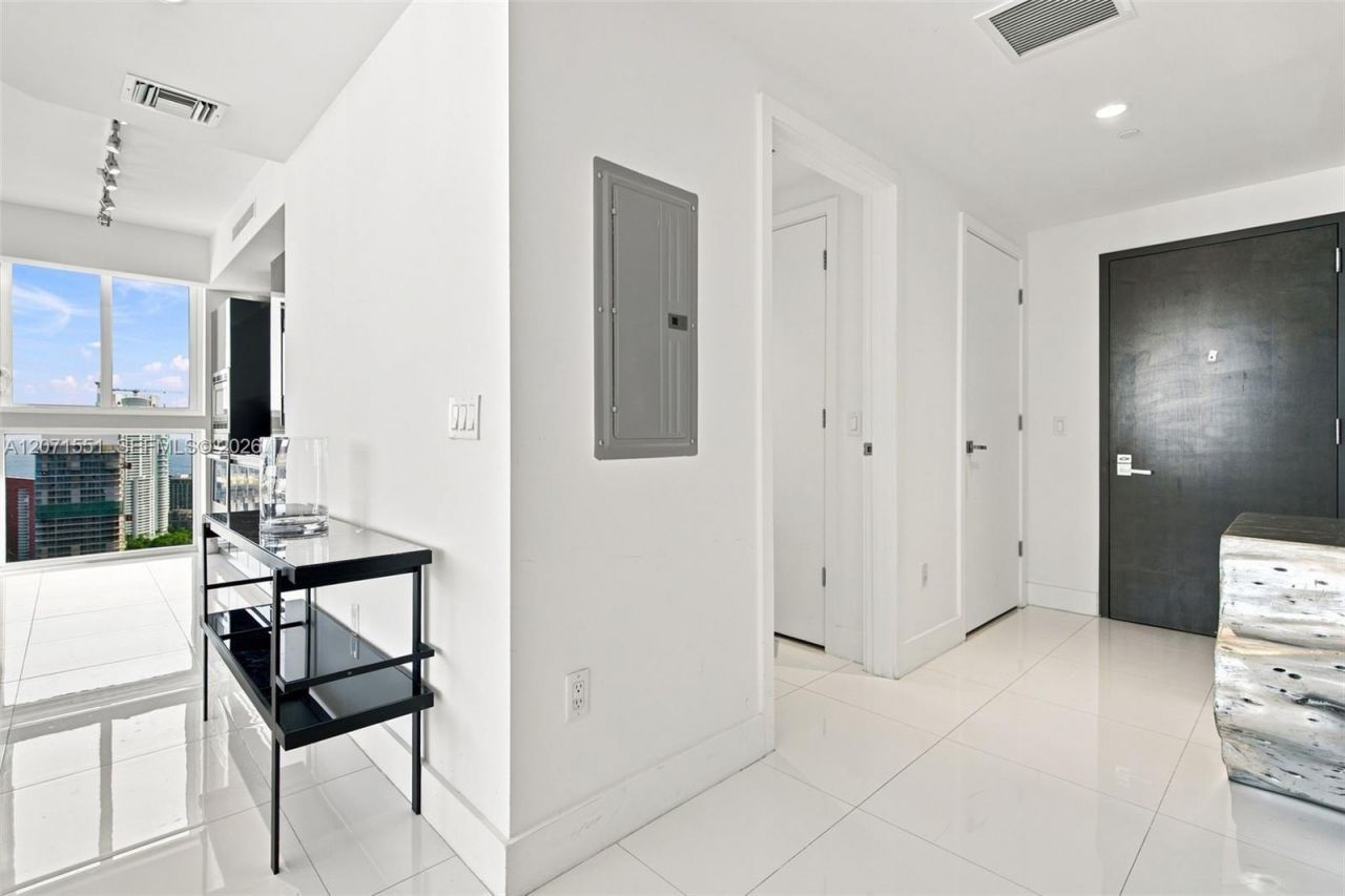 1080 Brickell Ave , Unit 3800, Miami, FL 33131 Photo