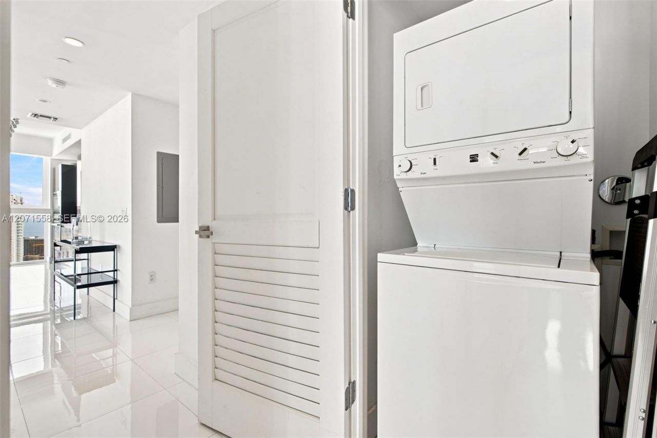 1080 Brickell Ave , Unit 3800, Miami, FL 33131 Photo