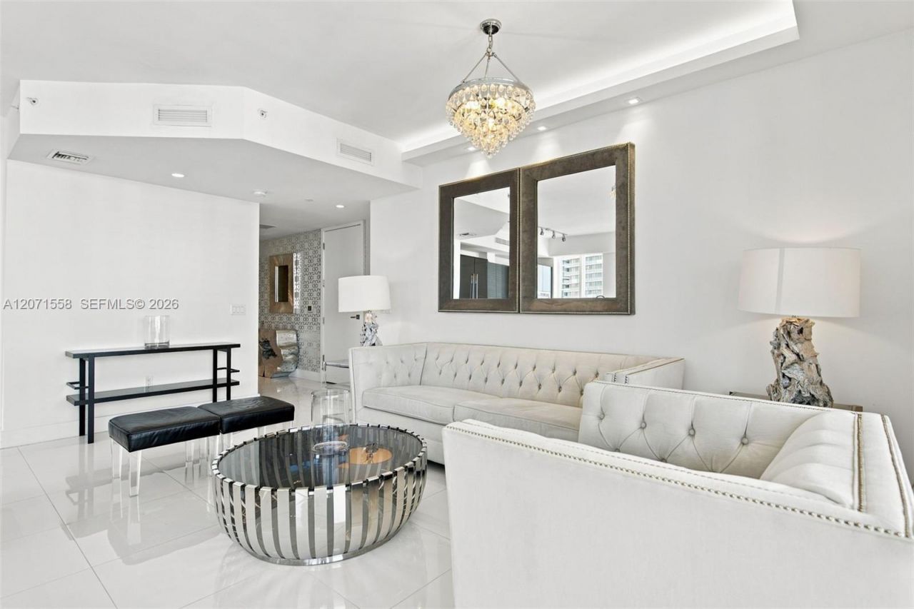 1080 Brickell Ave , Unit 3800, Miami, FL 33131 Photo
