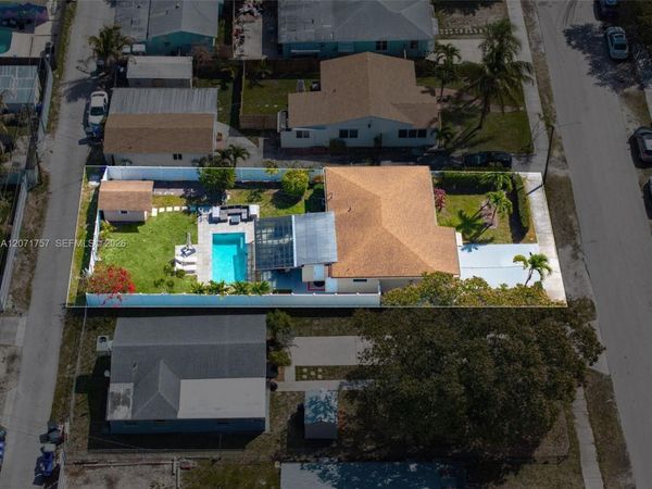 1935 Arthur St, Hollywood, FL 33020