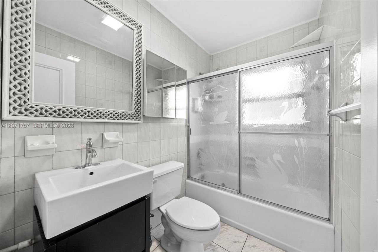 1935 Arthur St, Hollywood, FL 33020 Photo