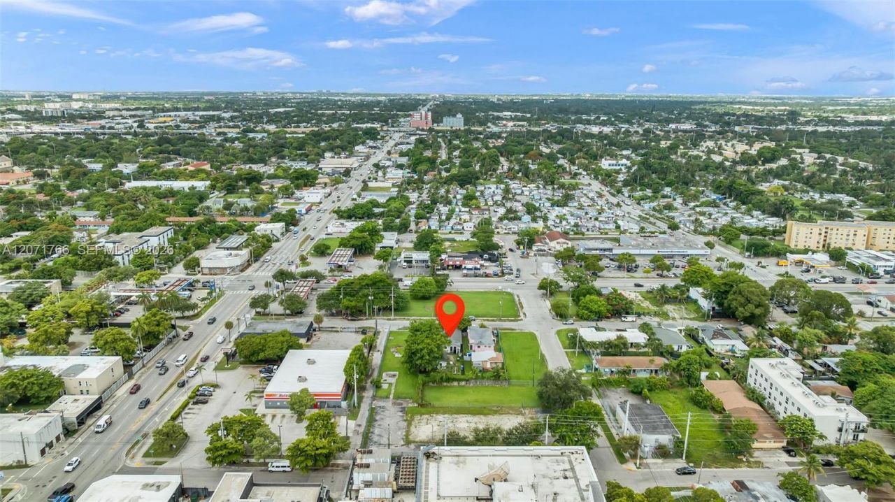 8011 NE Miami Ct , Miami, FL 33138 Photo