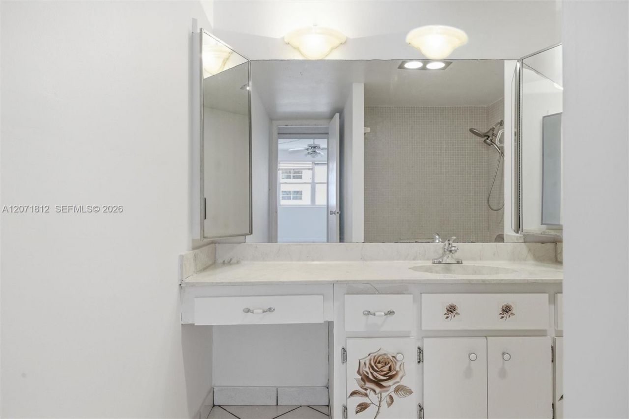 111 Golden Isles Dr , Unit G12, Hallandale Beach, FL 33009 Photo