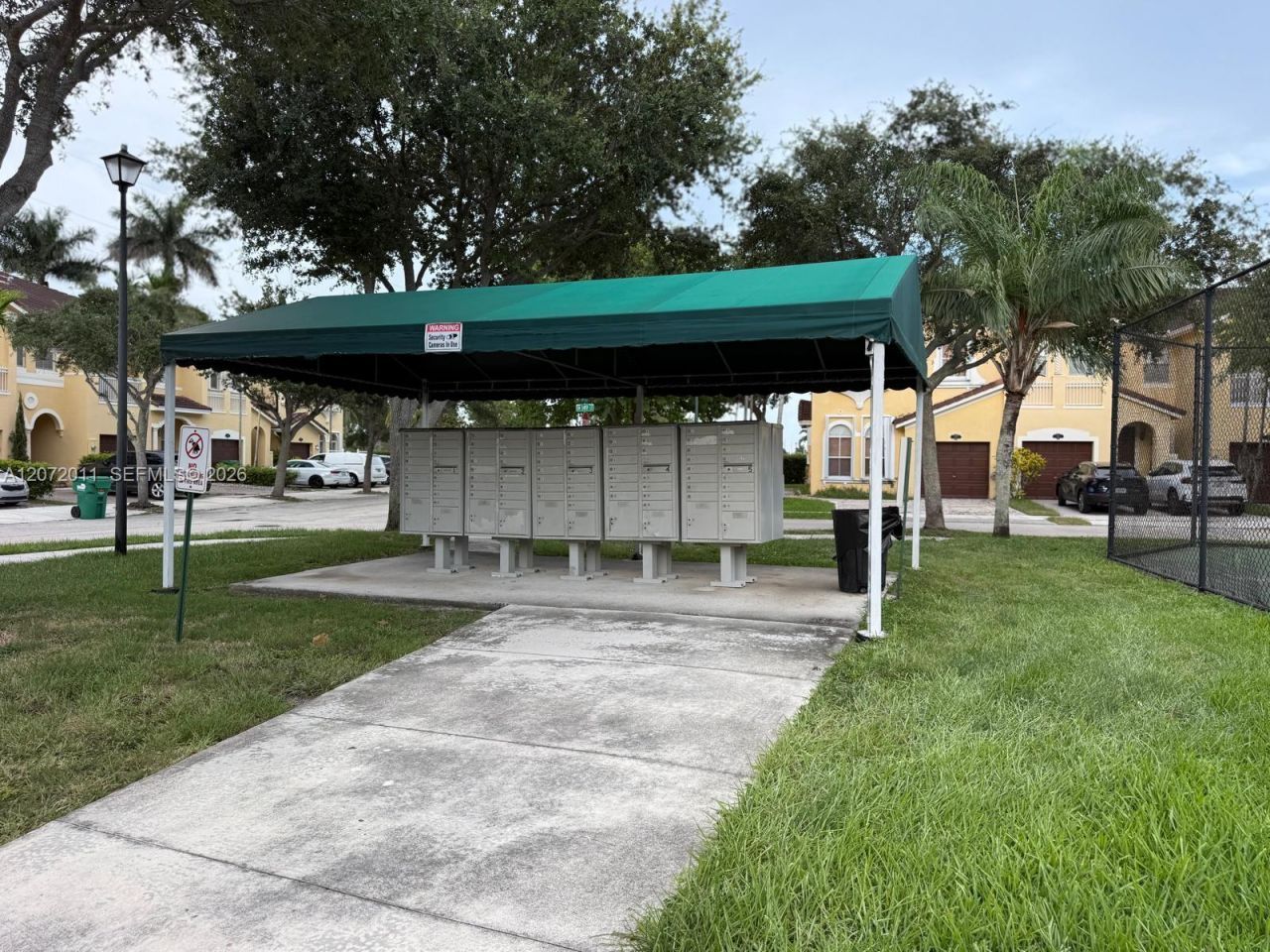 14949 SW 8th Ter , Unit 14949, Miami, FL 33194 Photo