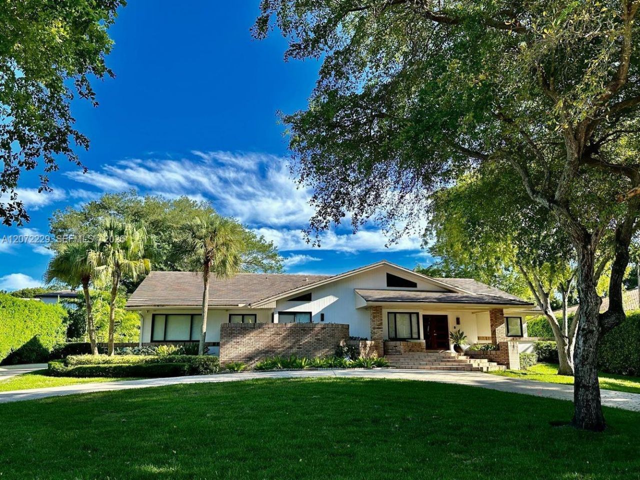 7251 Monaco St, Coral Gables, FL 33143 Main Photo
