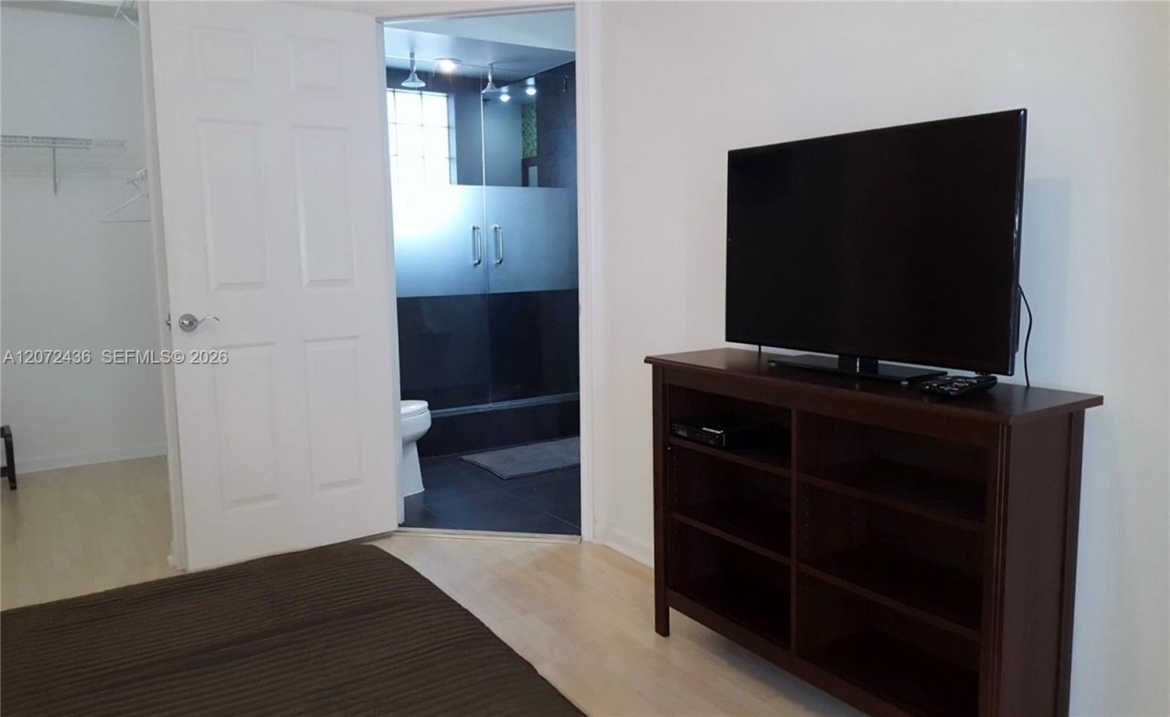 3215 NE 184 St , Unit 14302, Aventura, FL 33160 Photo