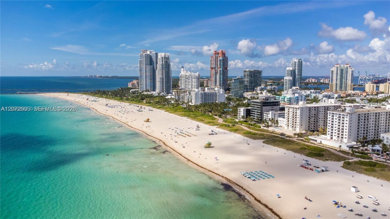 345 Ocean Dr , Unit 408, Miami Beach, FL 33139 Photo
