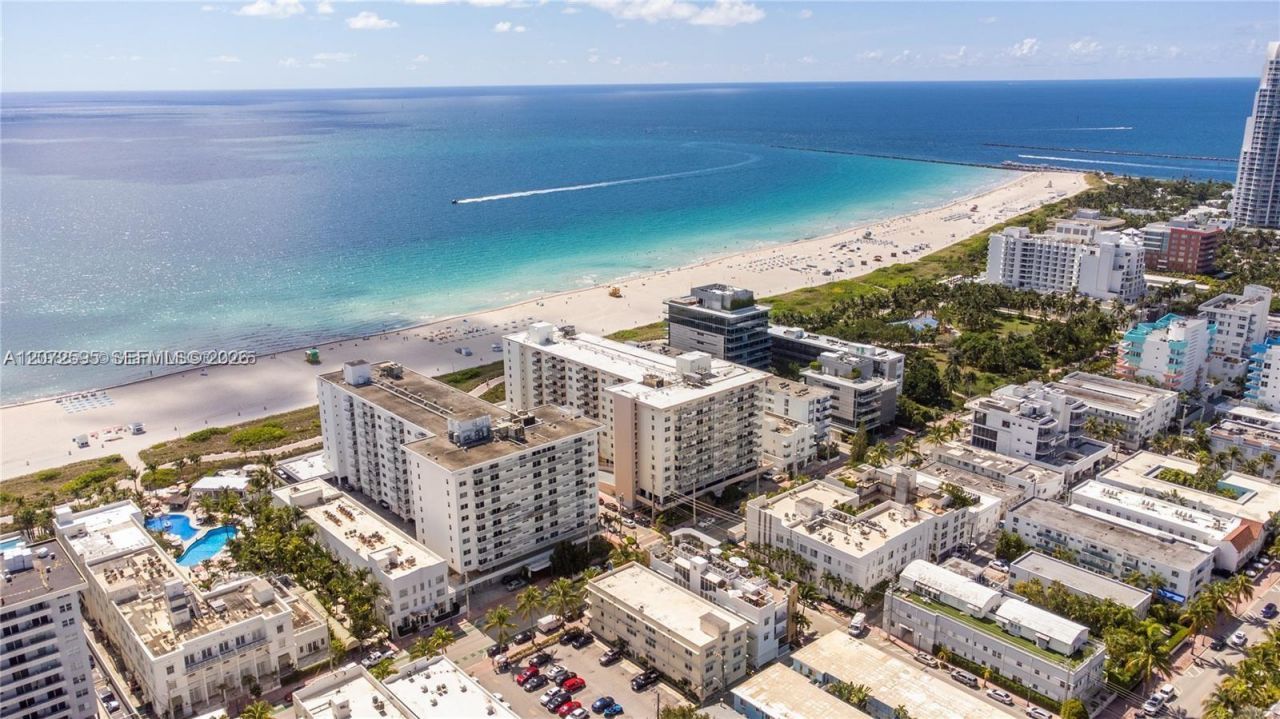 345 Ocean Dr , Unit 408, Miami Beach, FL 33139 Photo
