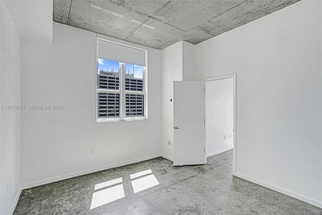 133 NE 2nd Ave , Unit 2302, Miami, FL 33132 Photo