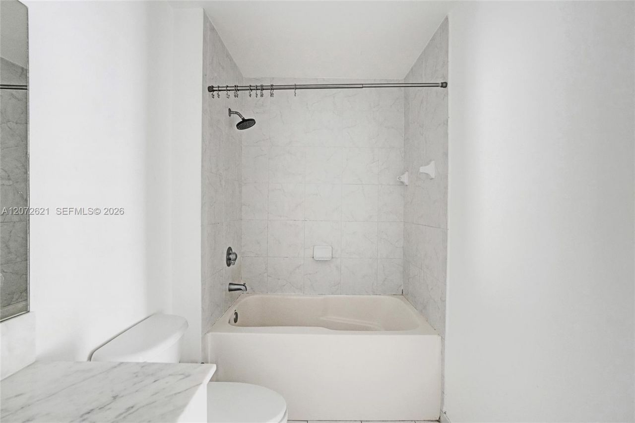 133 NE 2nd Ave , Unit 2302, Miami, FL 33132 Photo