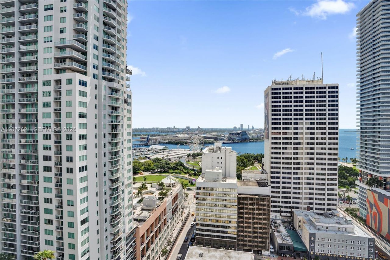133 NE 2nd Ave , Unit 2302, Miami, FL 33132 Photo
