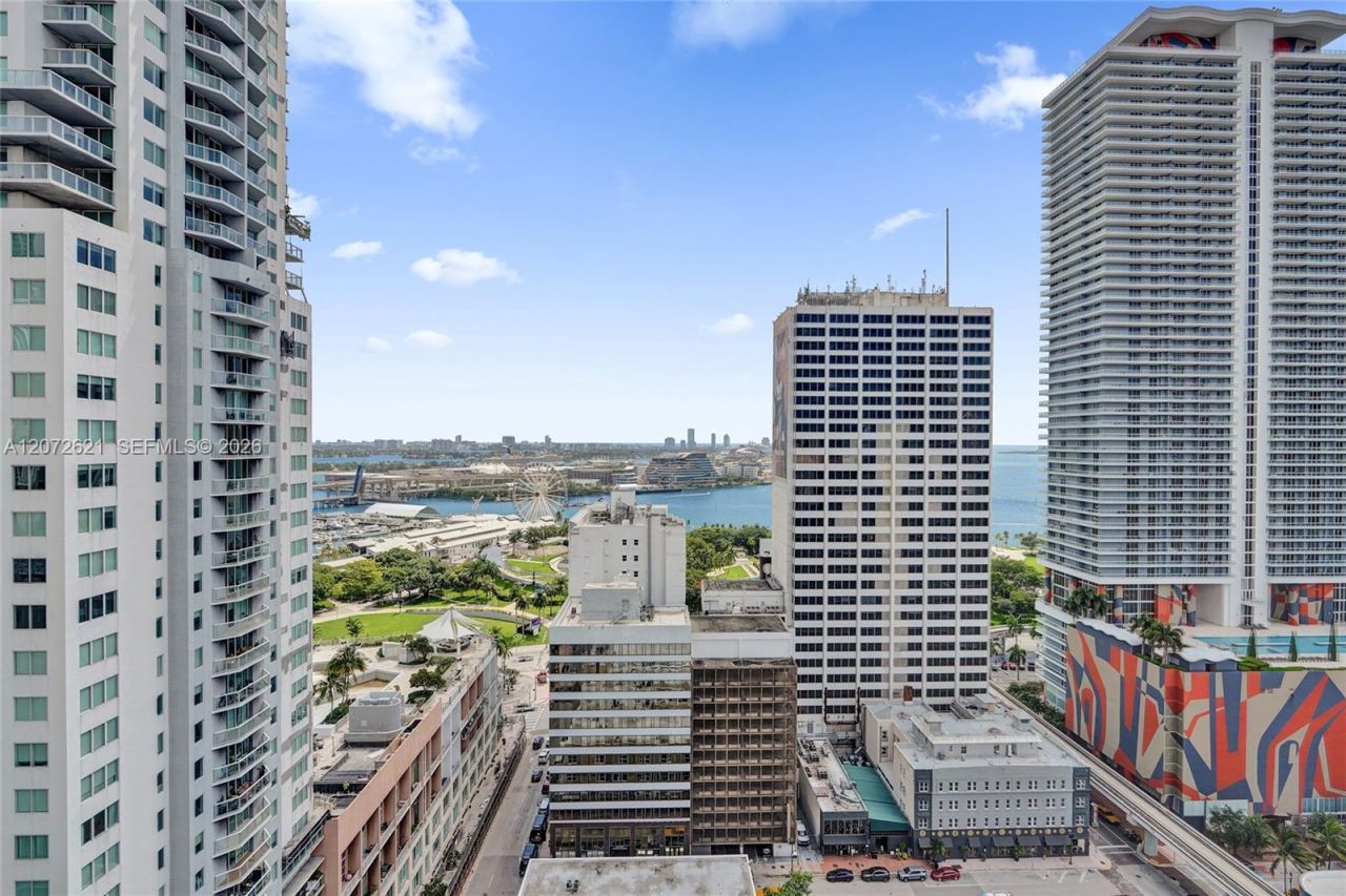 133 NE 2nd Ave , Unit 2302, Miami, FL 33132 Photo