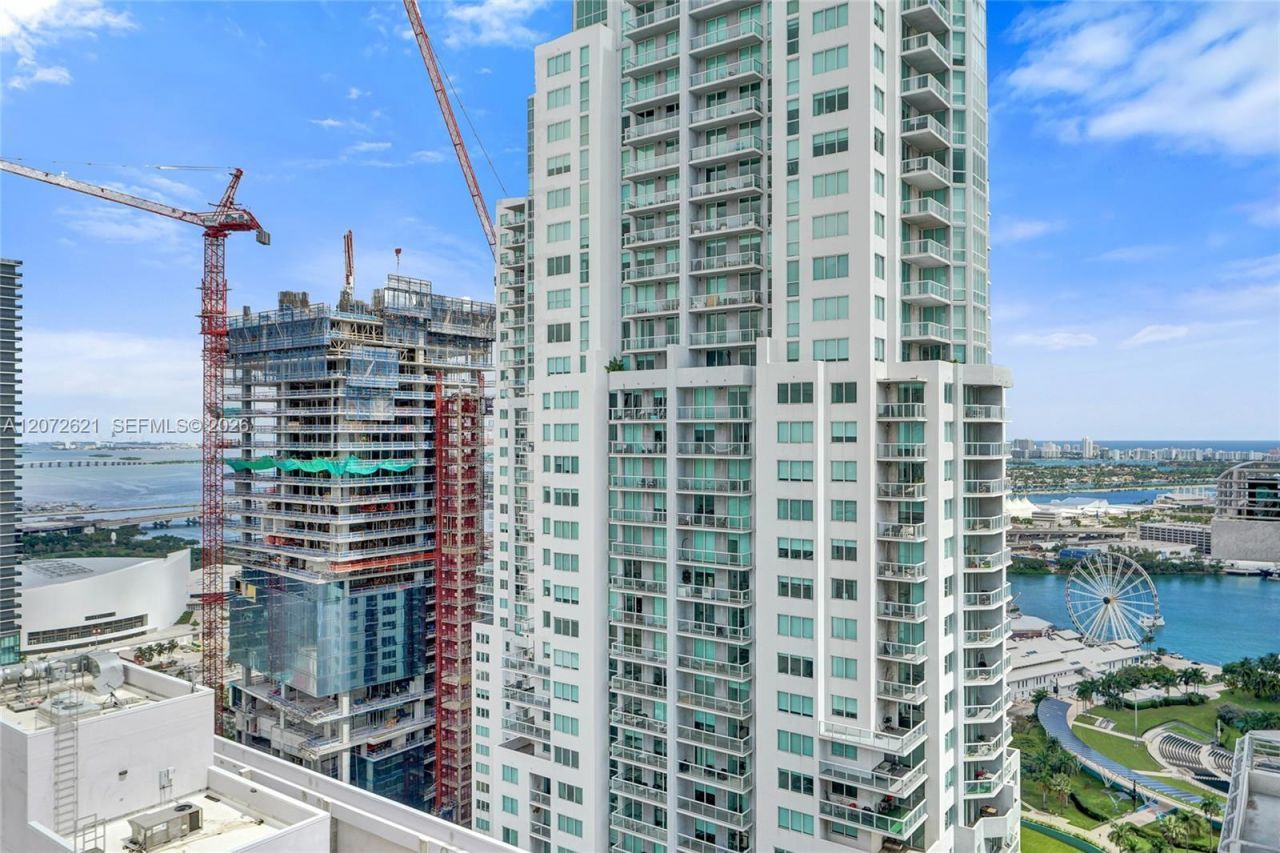 133 NE 2nd Ave , Unit 2302, Miami, FL 33132 Photo