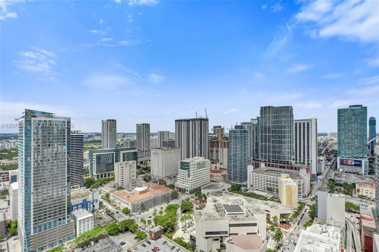 133 NE 2nd Ave , Unit 2302, Miami, FL 33132 Photo