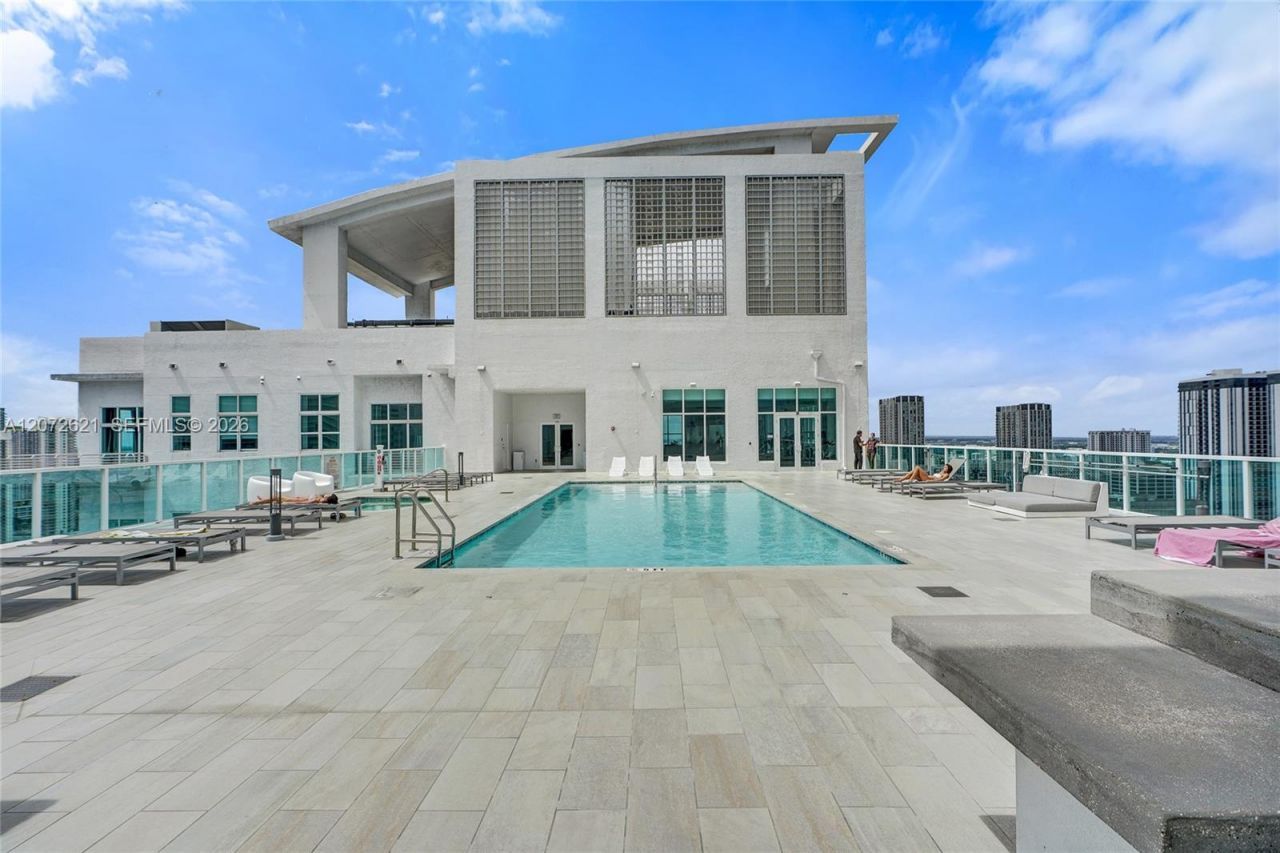 133 NE 2nd Ave , Unit 2302, Miami, FL 33132 Photo
