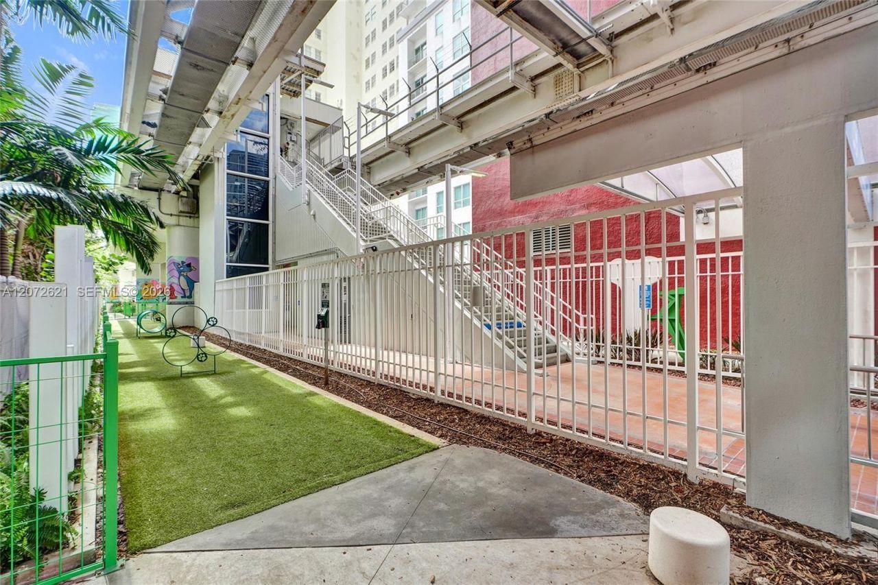 133 NE 2nd Ave , Unit 2302, Miami, FL 33132 Photo