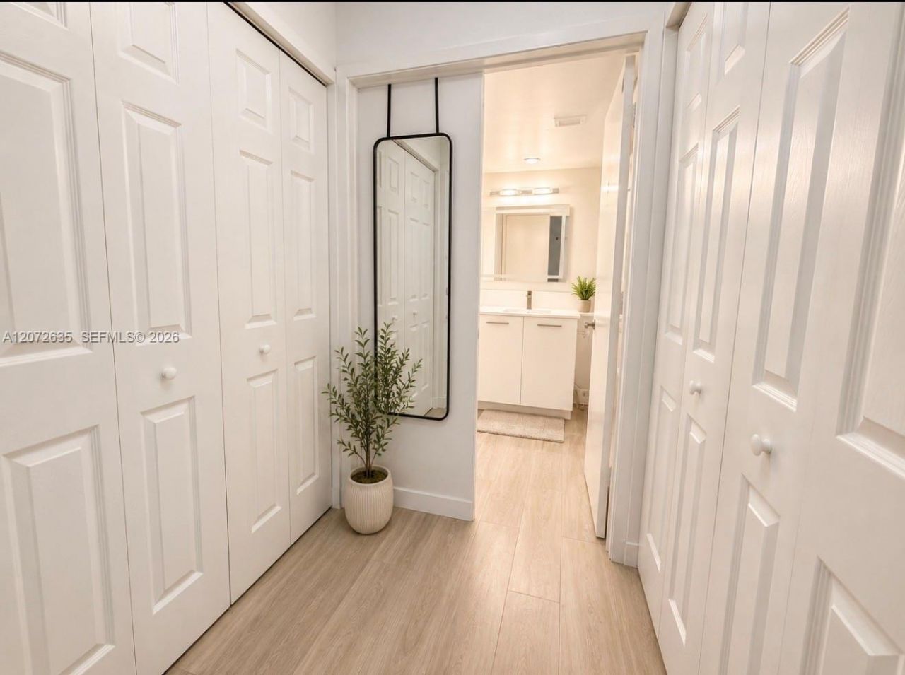3300 NE 192nd St , Unit 1713, Aventura, FL 33180 Photo