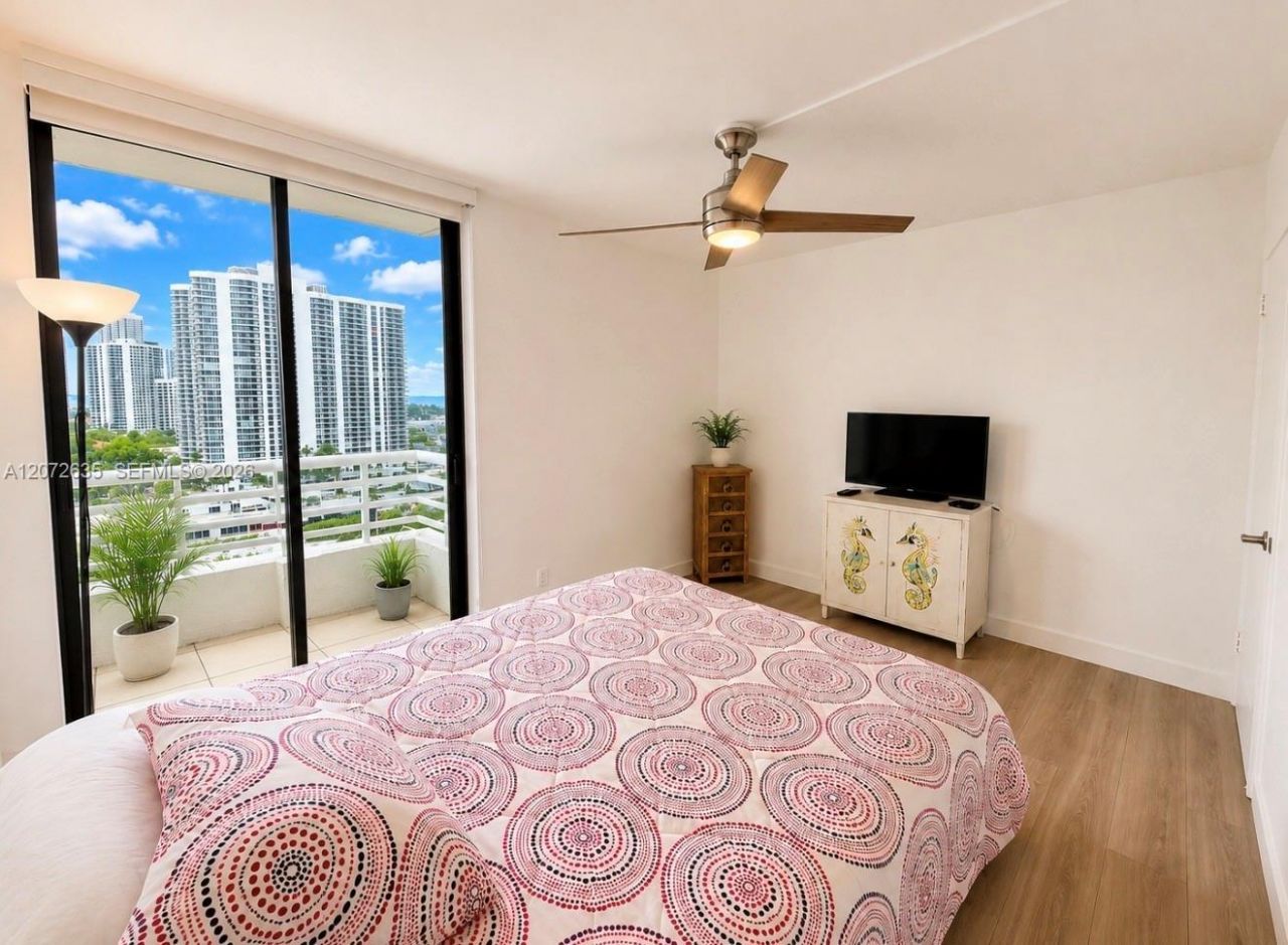 3300 NE 192nd St , Unit 1713, Aventura, FL 33180 Photo