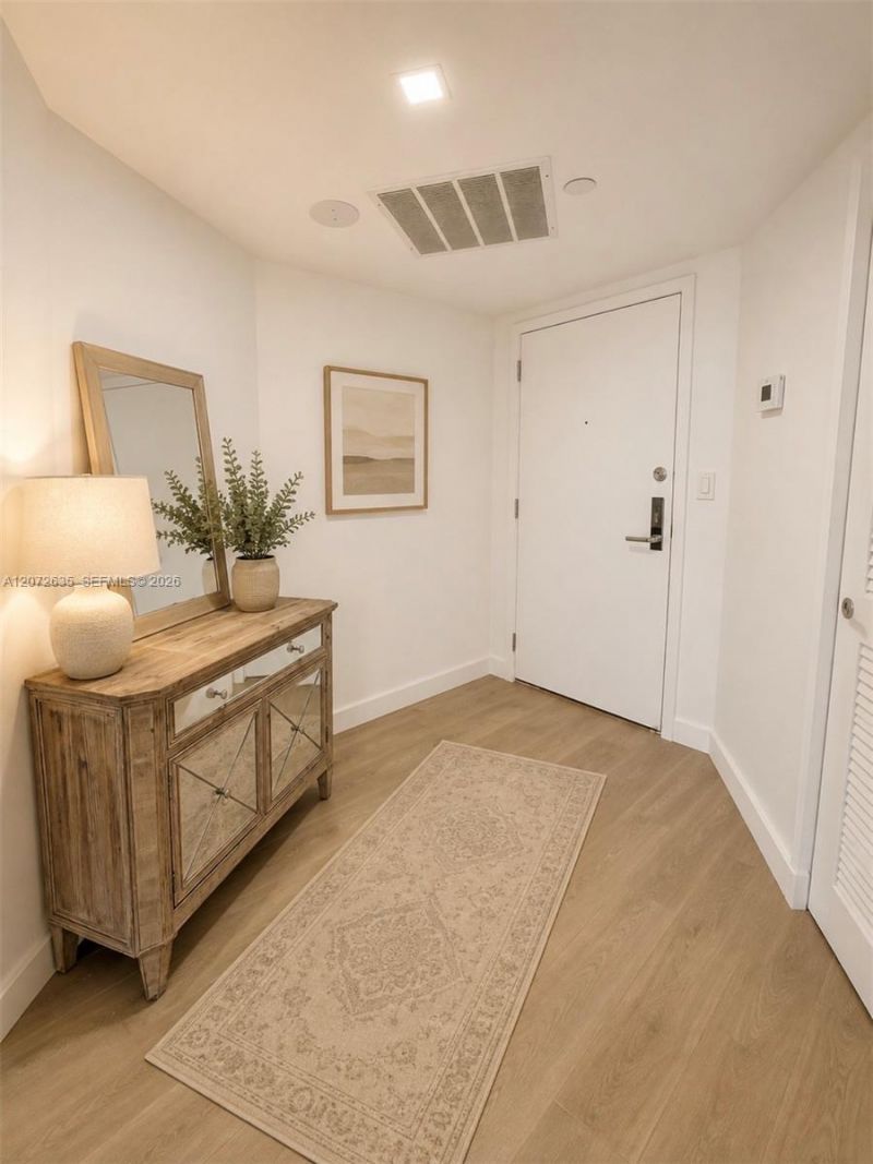 3300 NE 192nd St , Unit 1713, Aventura, FL 33180 Photo