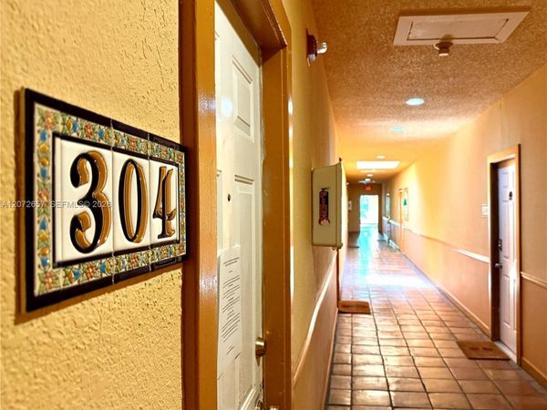 934 Michigan Ave , Unit 304, Miami Beach, FL 33139