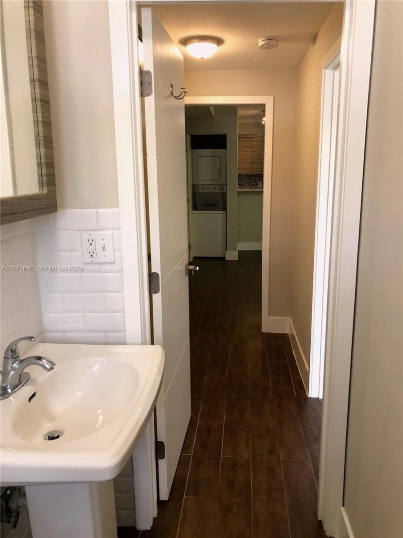 222 Sidonia Ave , Unit 12, Coral Gables, FL 33134 Photo