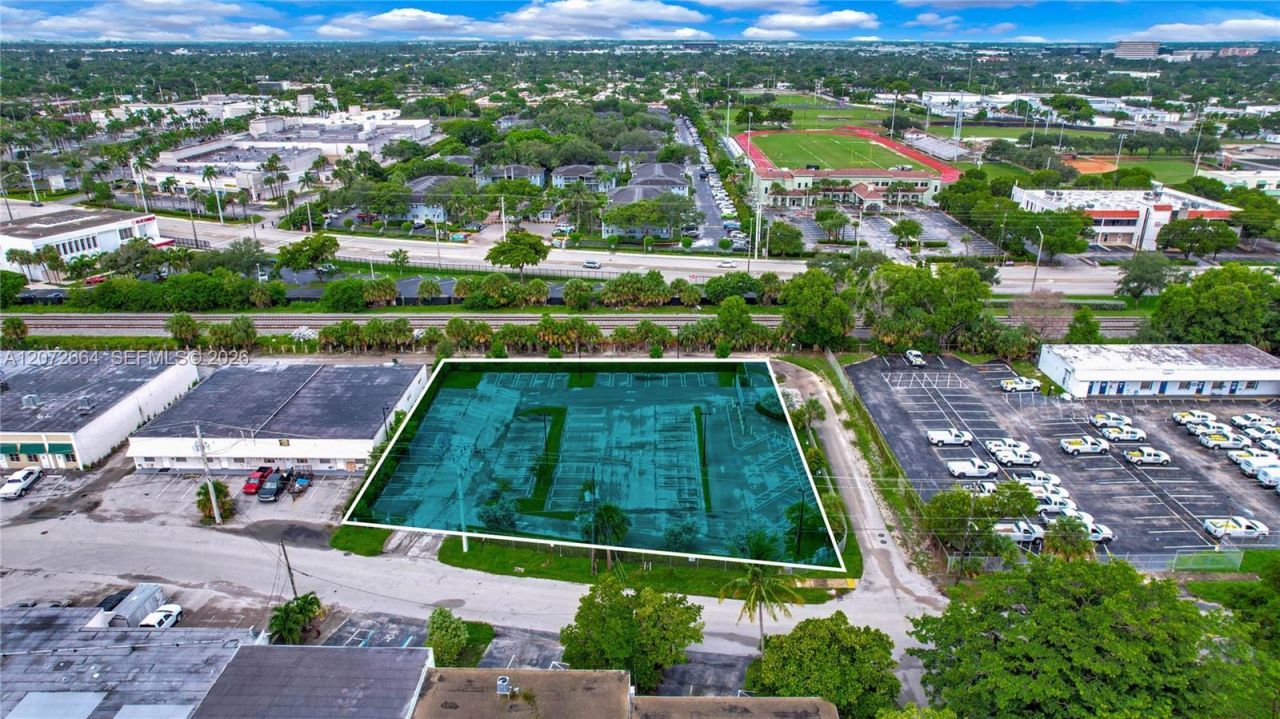 5299 NE 12th Ave , Oakland Park, FL 33334 Photo