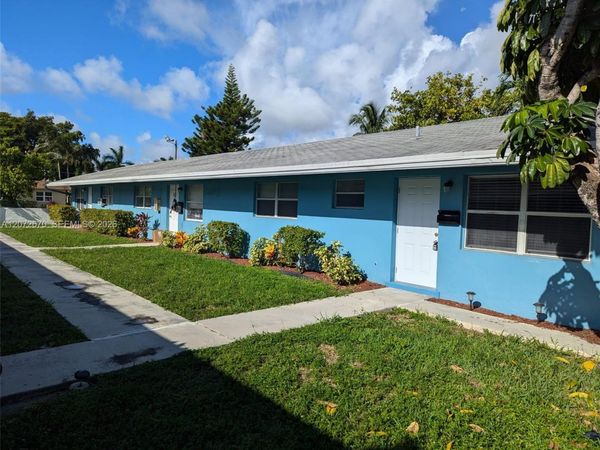 537 SW 2nd Pl, Unit 1-3, Pompano Beach, FL 33060