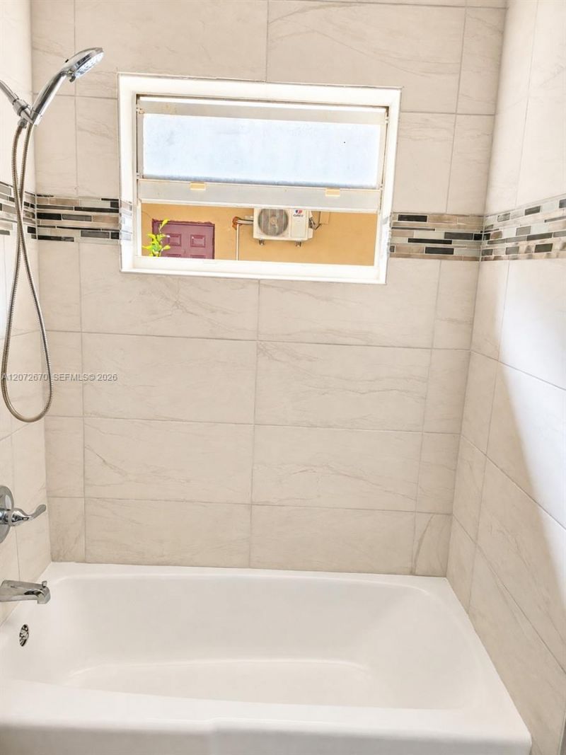 537 SW 2nd Pl, Unit 1-3, Pompano Beach, FL 33060 Photo