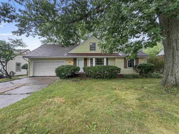 1721 PARKVIEW Avenue , Rockford, IL 61107