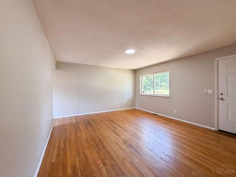9707 Wescott Road, Springfield Township, OH 45231 Photo 9