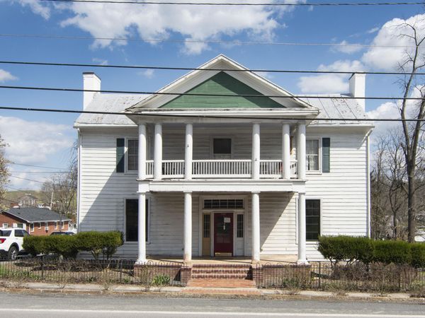 540 Main St, Union, WV 24983