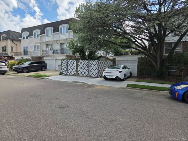 15-42 216th St SE 216th Street, Bayside, NY 11360