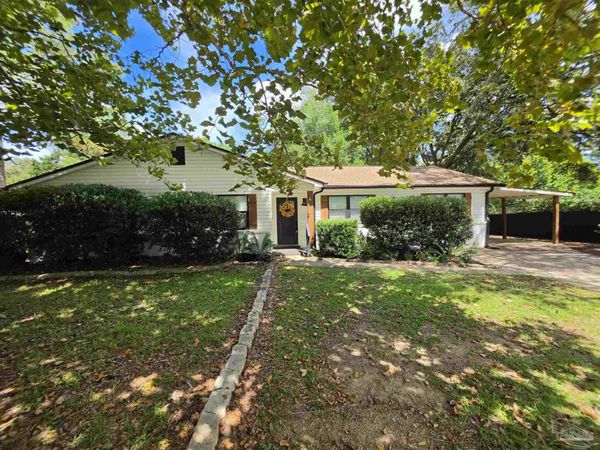 9440 Guidy Ln, Pensacola, FL 32514