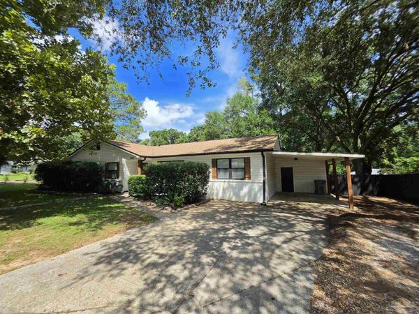 9440 Guidy Ln, Pensacola, FL 32514