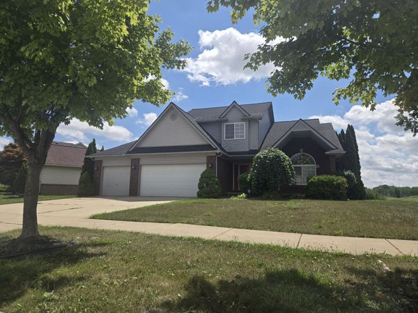 33445 Bay Hill Drive, Romulus, MI 48174