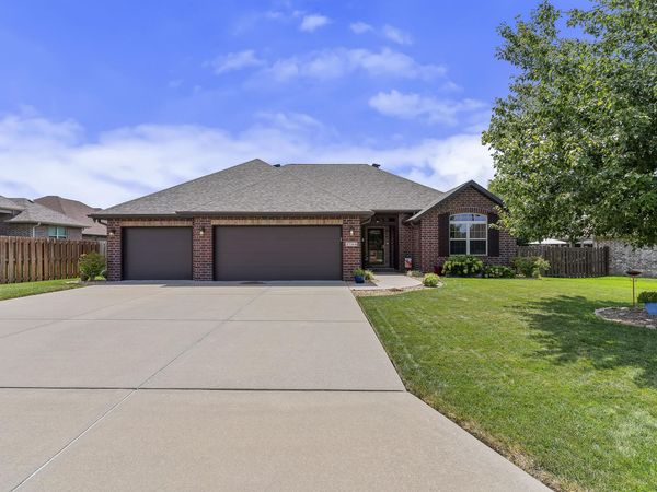 3768 W River Rock Street W, Springfield, MO 65807