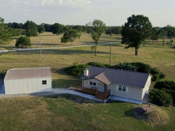 5220 Longview Circle , Diamond, MO 64840