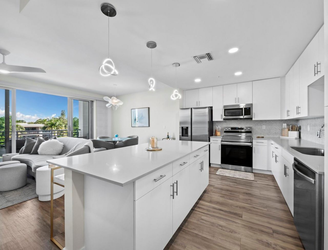 1709 N Tamiami Trail , Unit 418, Sarasota, FL 34234 Photo