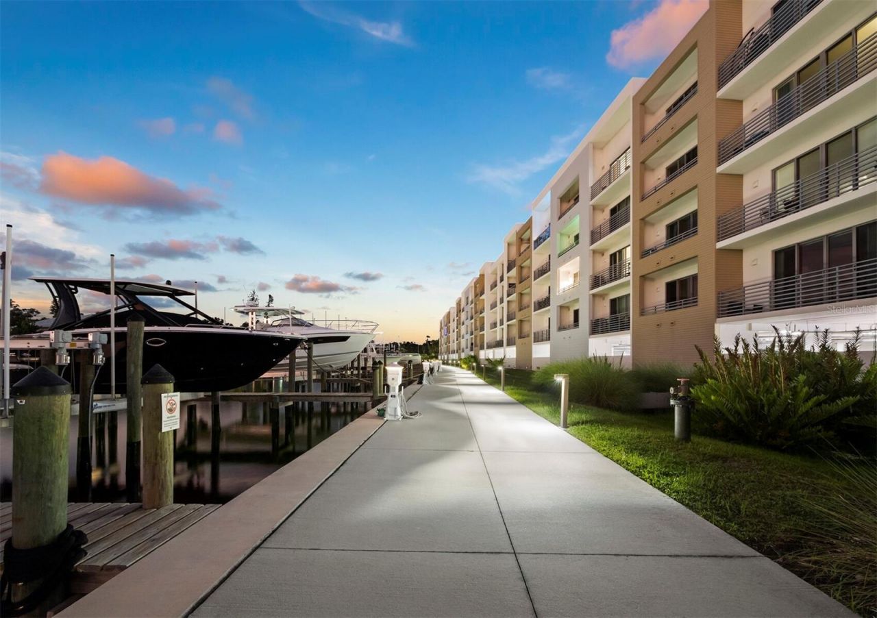1709 N Tamiami Trail , Unit 418, Sarasota, FL 34234 Photo