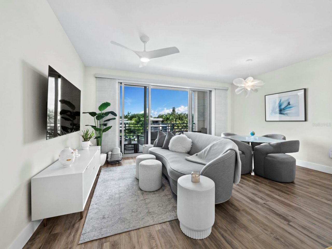 1709 N Tamiami Trail , Unit 418, Sarasota, FL 34234 Photo