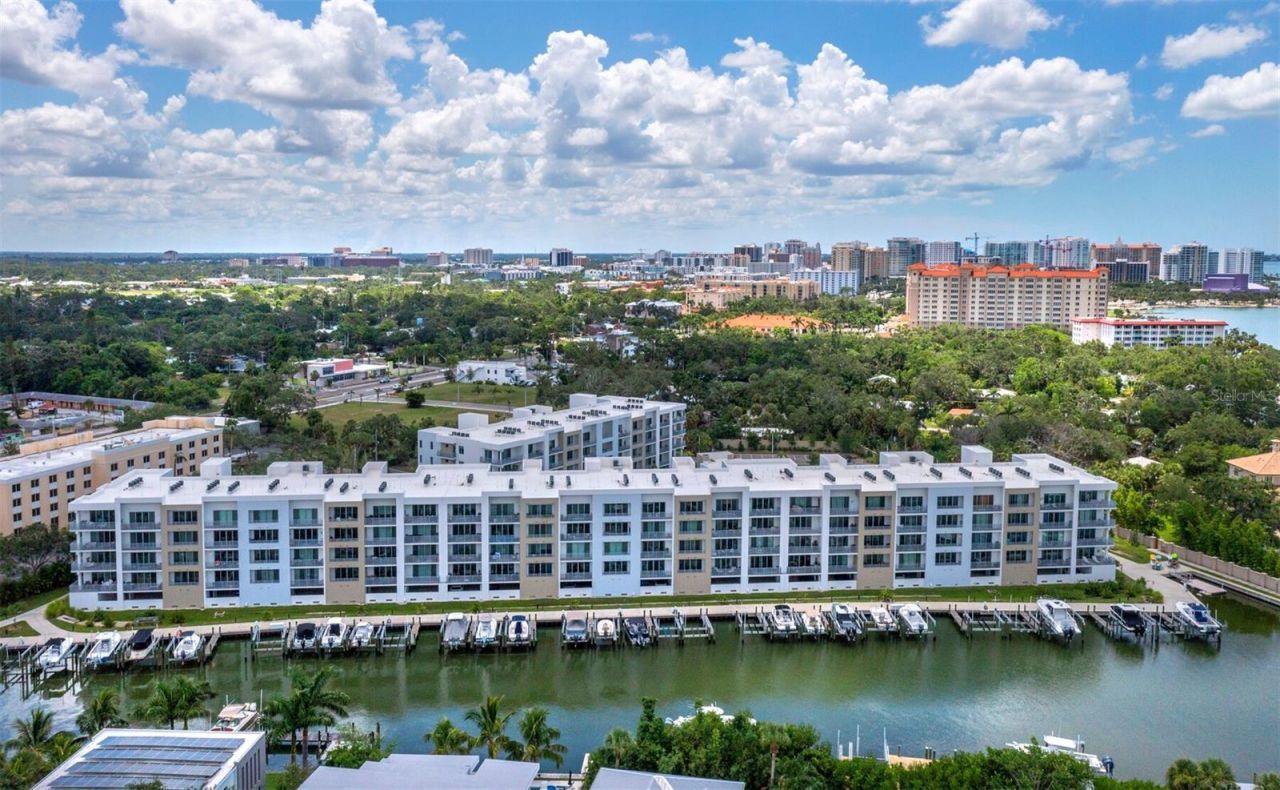 1709 N Tamiami Trail , Unit 418, Sarasota, FL 34234 Photo