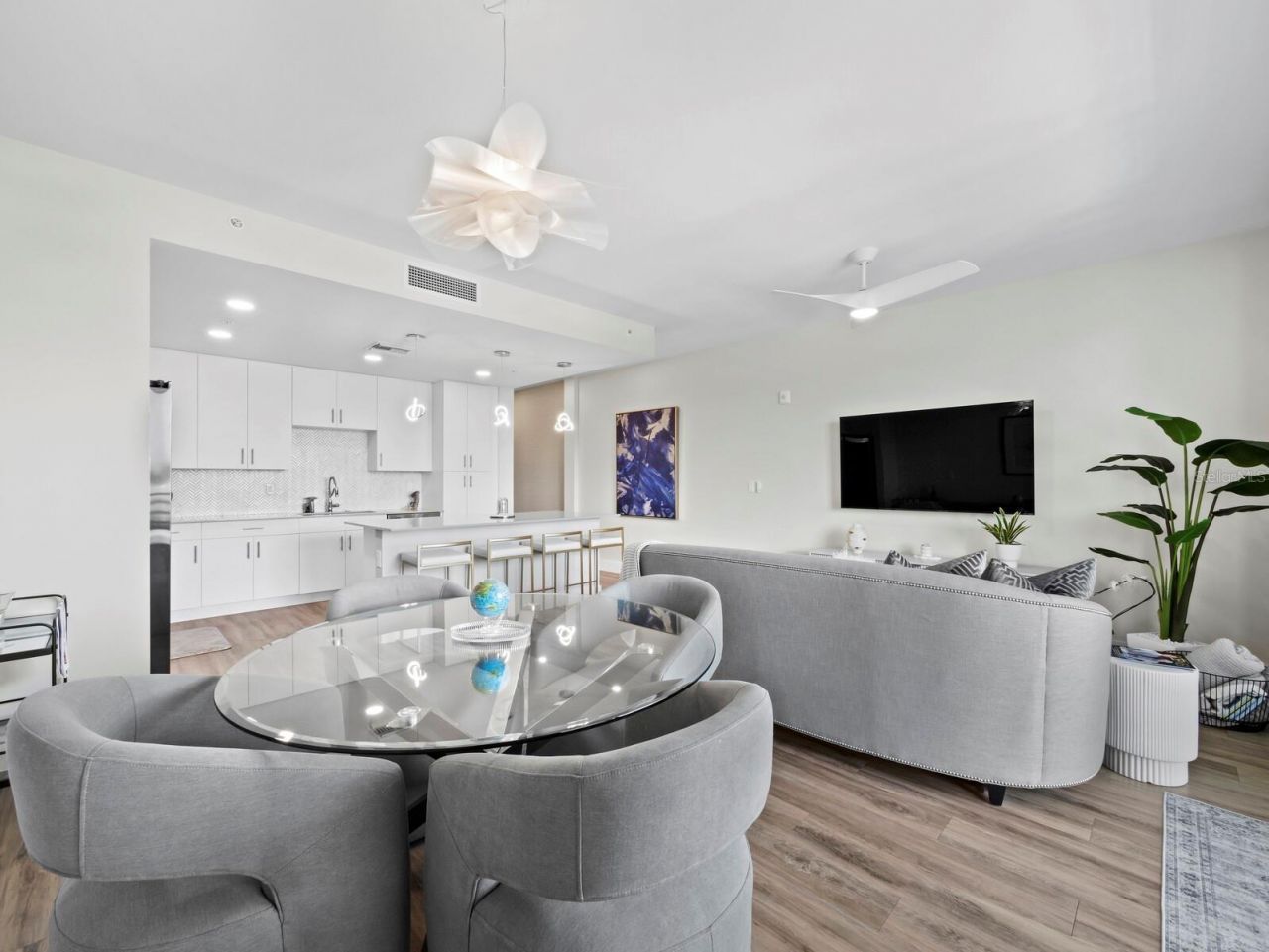 1709 N Tamiami Trail , Unit 418, Sarasota, FL 34234 Photo